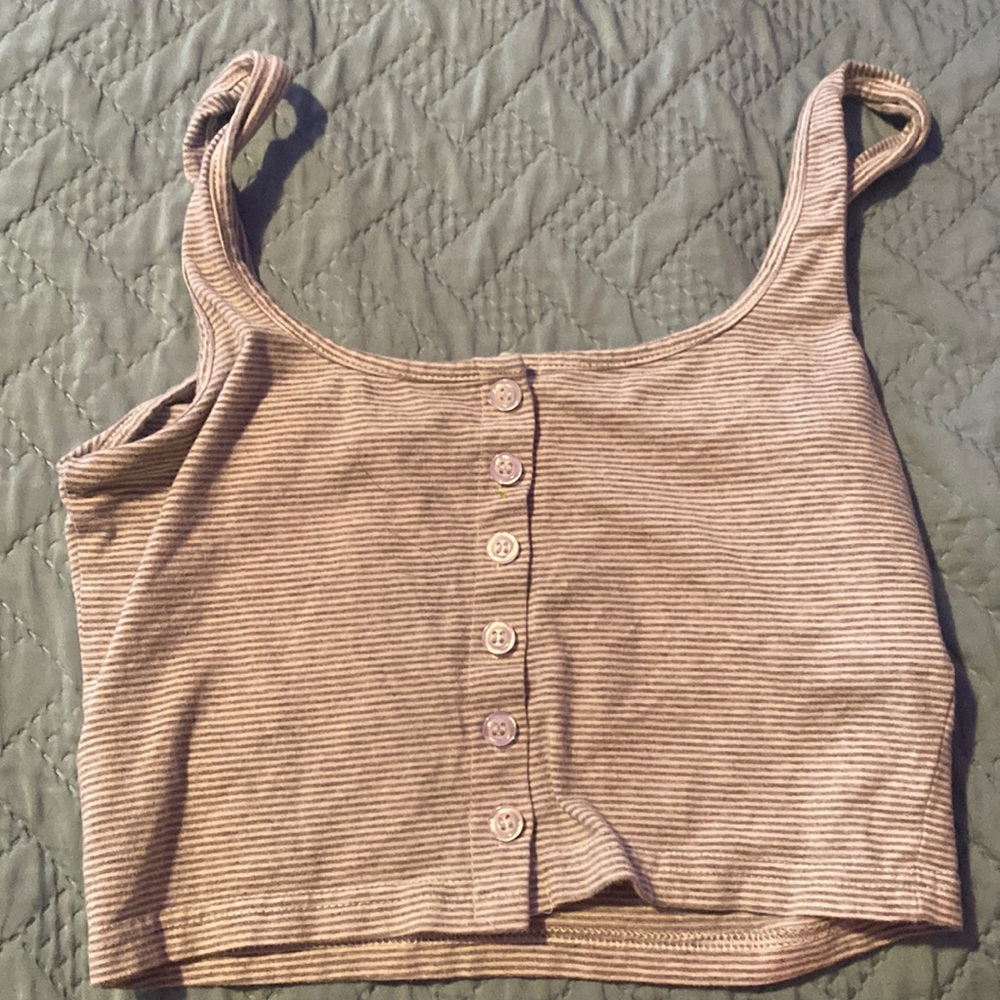 grey button up, cropped tank.